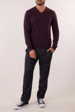 CLASSIC V-NECK SWEATER