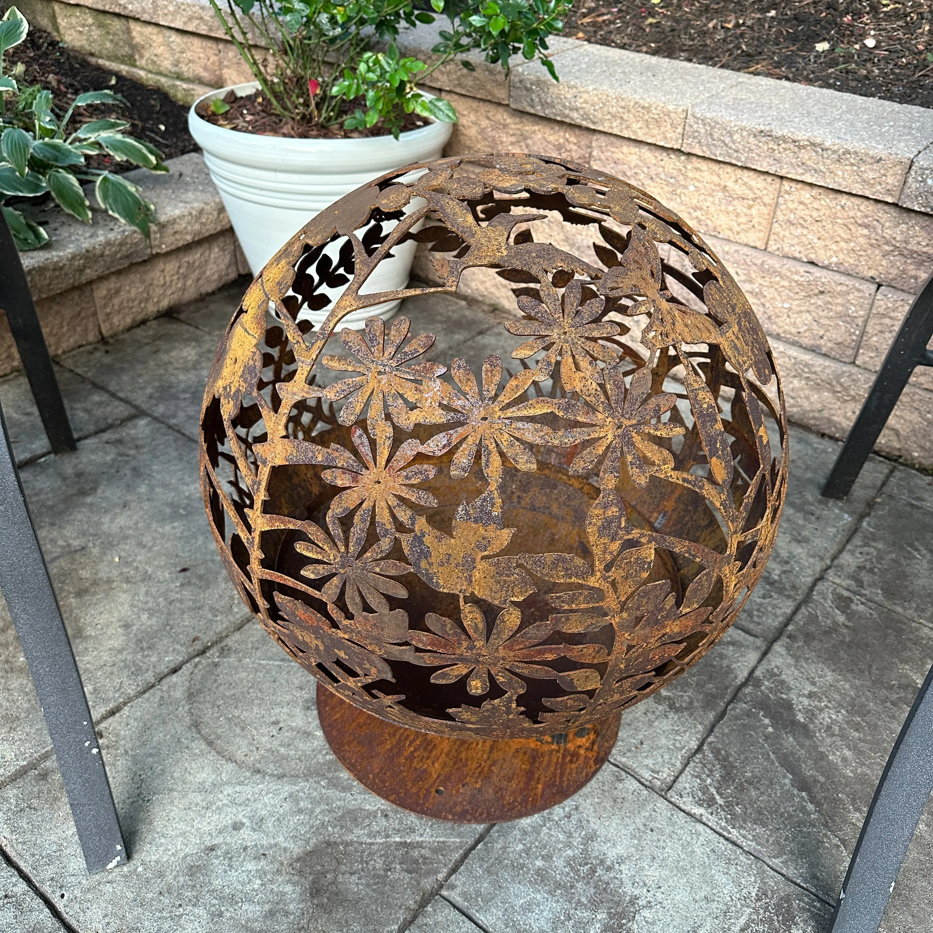 Esschert Designs Extra Large Garden Pattern Fire Sphere