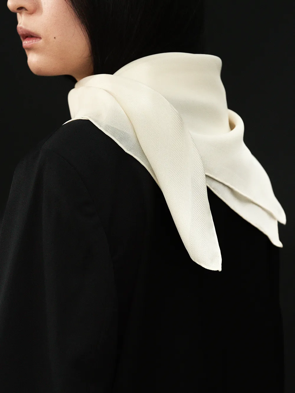 KAYA HERRINGBONE SILK SCARF (CREAM)