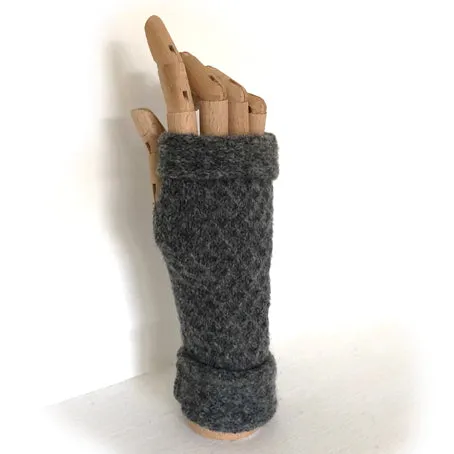 Lambswool wrist mitts 11